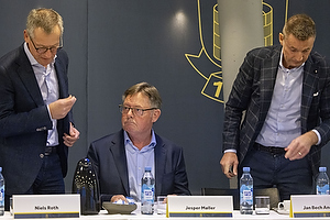 Jesper M�ller, bestyrelsesmedlem (Br�ndby IF), Niels Roth, bestyrelsesmedlem  (Br�ndby IF), Jan Bech Andersen, bestyrelsesformand (Br�ndby IF)
