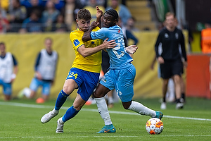 Marko Divkovic  (Br�ndby IF), Lasso Coulibaly  (Randers FC)