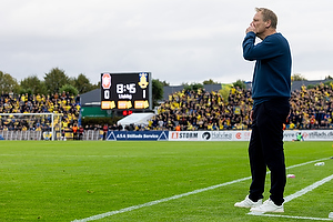 Per Frandsen, cheftr�ner  (Hvidovre IF)
