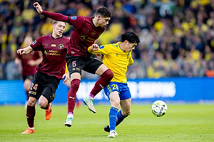 Yuito Suzuki  (Brndby IF), Emiliano Martinez  (FC Midtjylland)