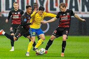 Yuito Suzuki  (Brndby IF), Henrik Dalsgaard  (FC Midtjylland)